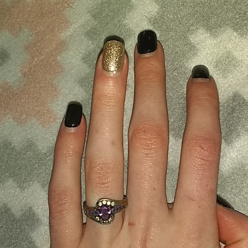 Ring - Picture 3 of 3